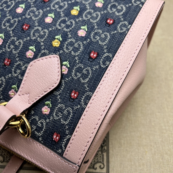 グッチバッグ角部分ディテール